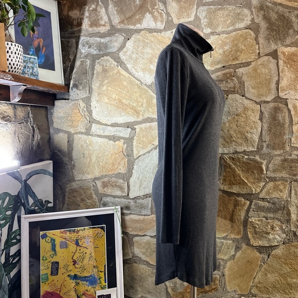 Lolë Villeray Half-Zip Athletic Knit Dress - Picture 5 of 7